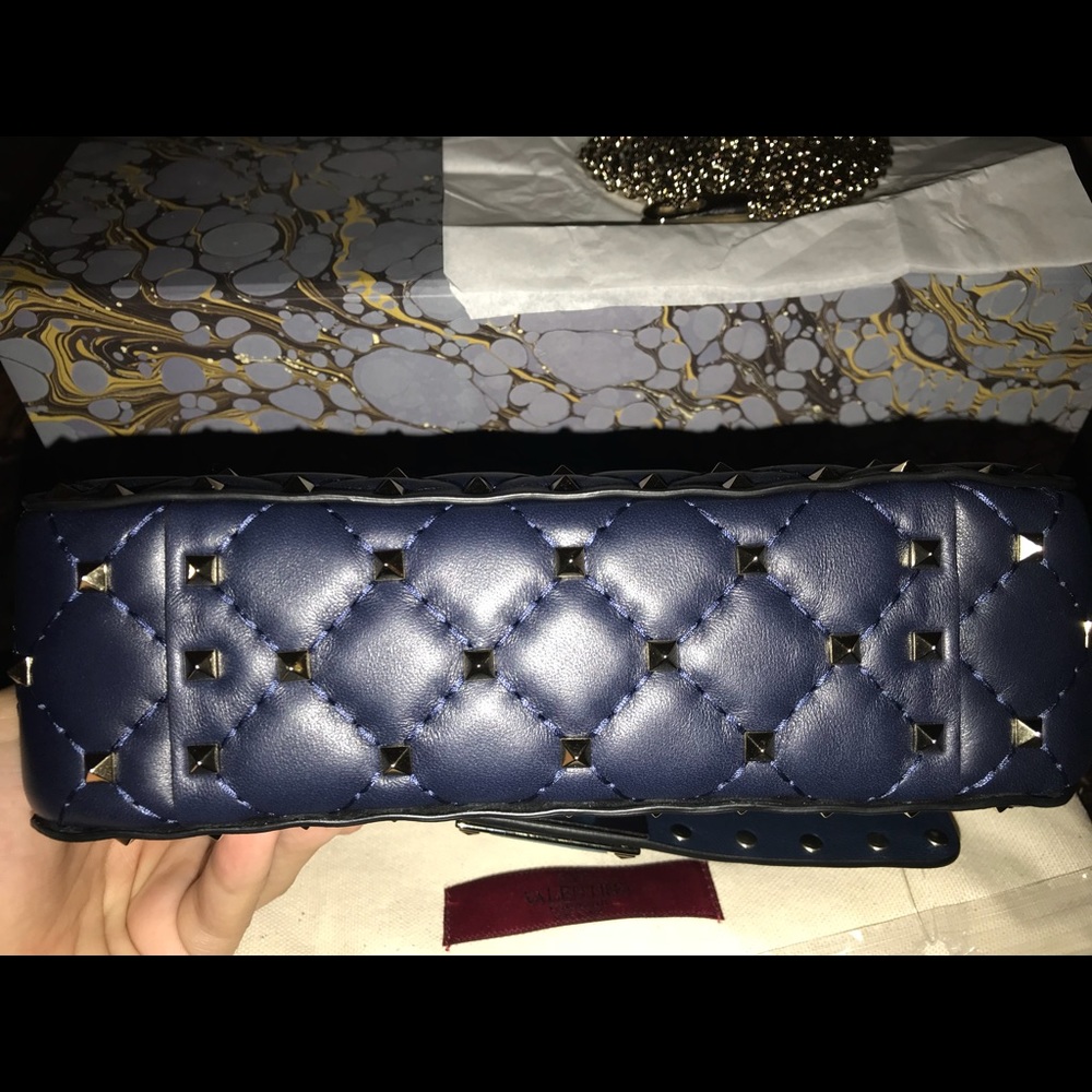 Valentino Garavani Bag 100% Authentic - Picture 5 of 6